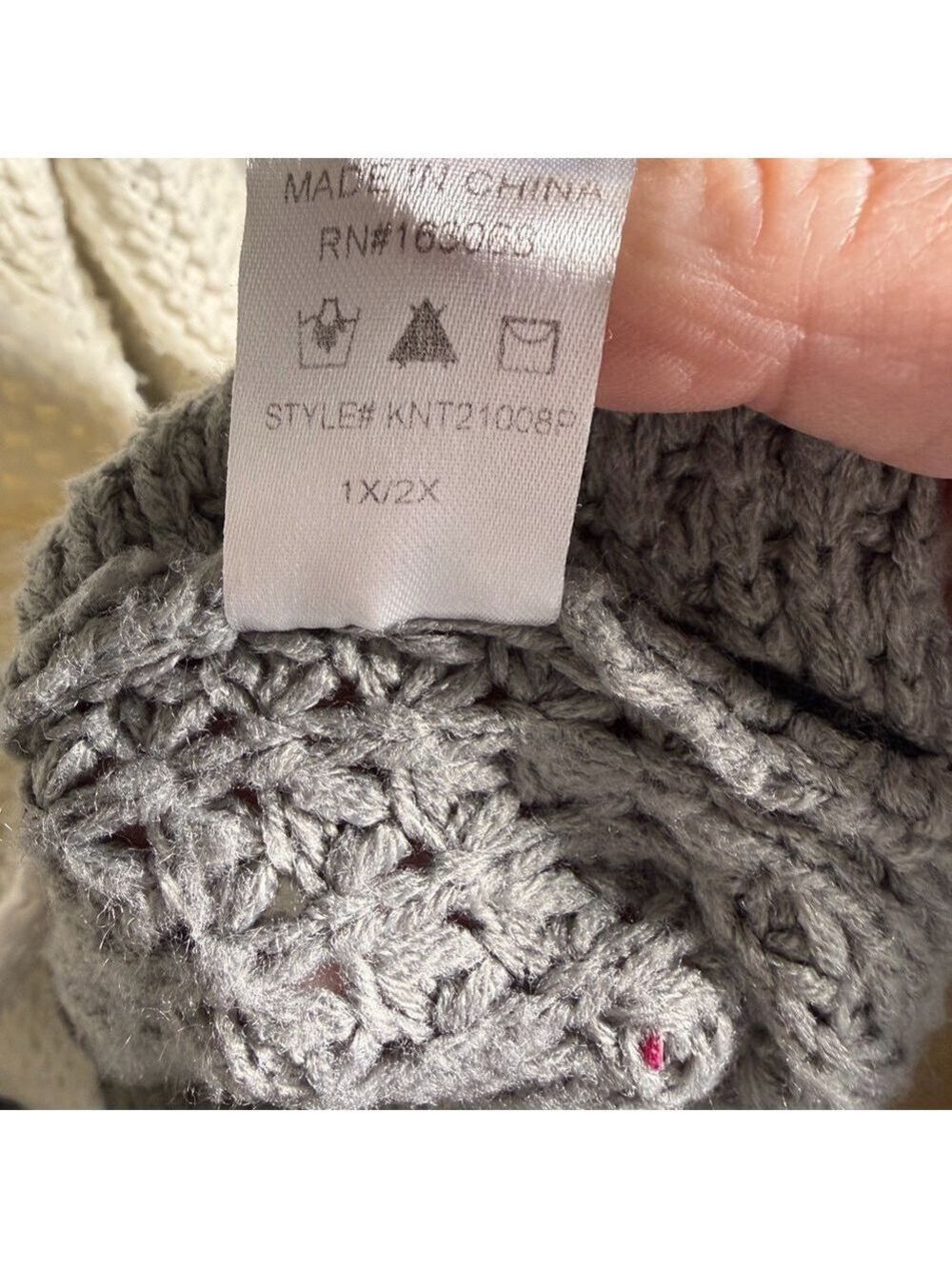 Chic Soul Colorblock Knit Sweater Black White Gray - Picture 6 of 8